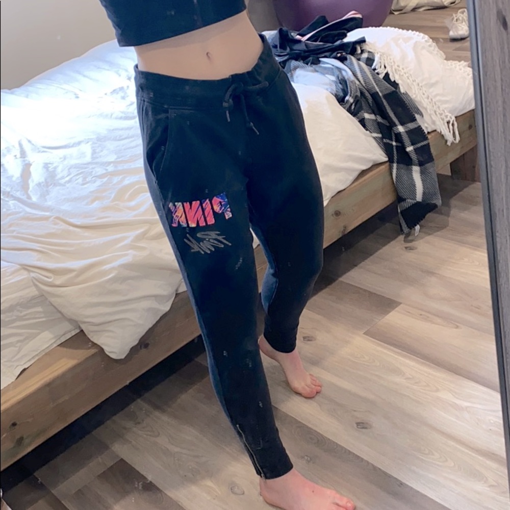 Joggers - Picture 2 of 2